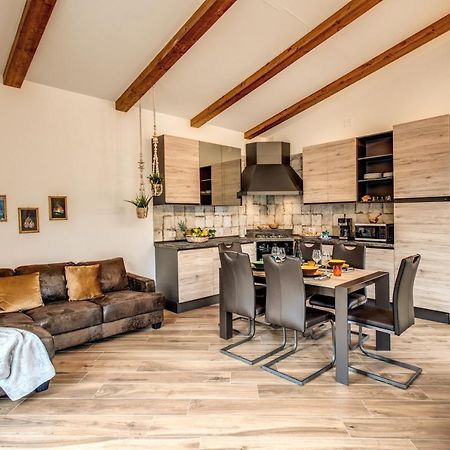 Chez Marie' - Modern Apartment In Countryside سورينتو المظهر الخارجي الصورة