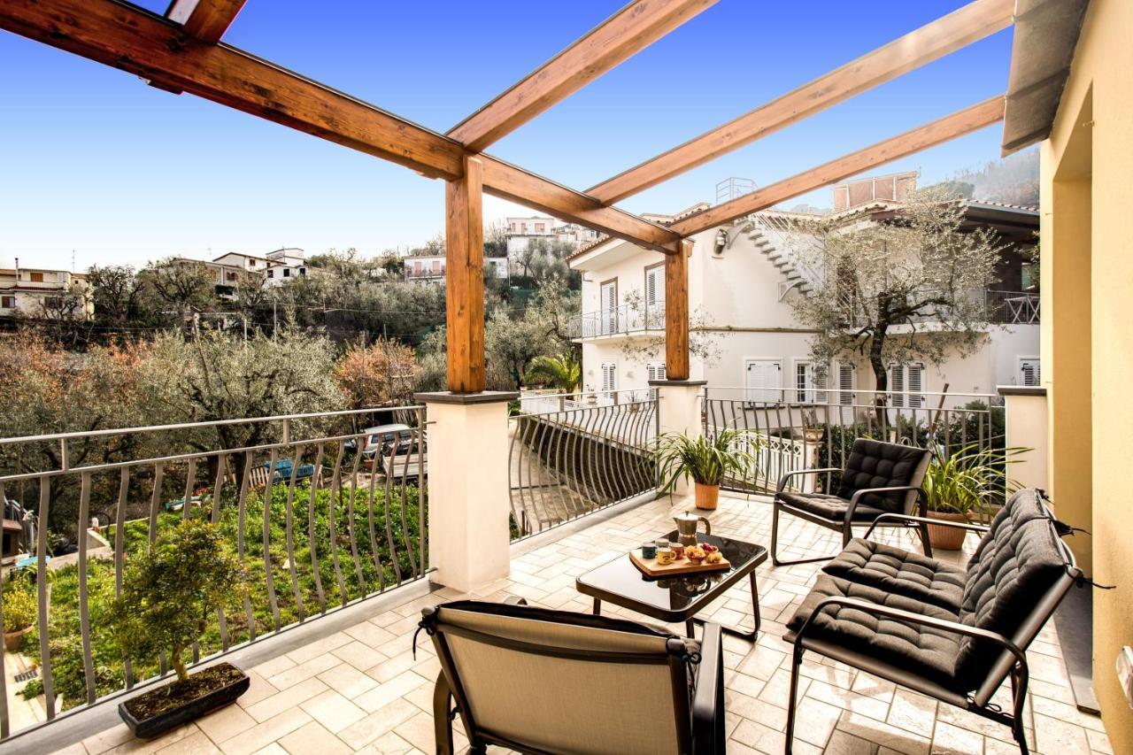 Chez Marie' - Modern Apartment In Countryside سورينتو المظهر الخارجي الصورة