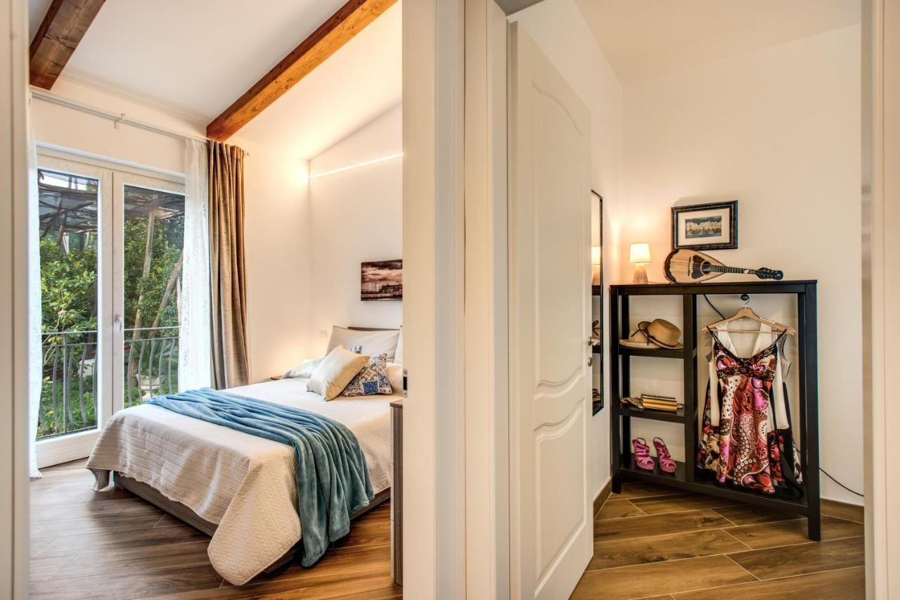 Chez Marie' - Modern Apartment In Countryside سورينتو المظهر الخارجي الصورة